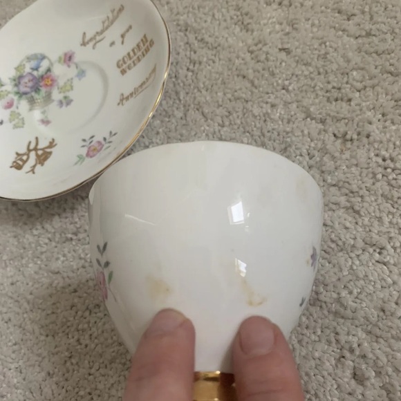 Vintage 1980’s Gladstone Bone China Golden Wedding Teacup and saucer - Picture 6 of 10